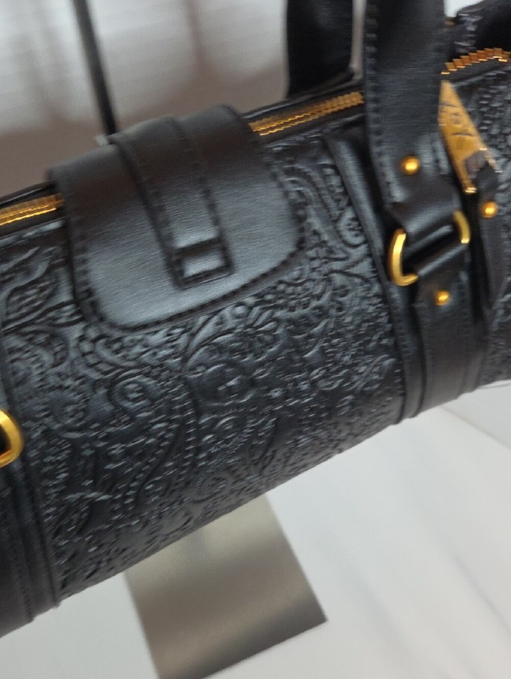 Betsey Johnson Black Embossed Barrel Shoulder Bag with Gold Skull Accent - Picture 5 of 11